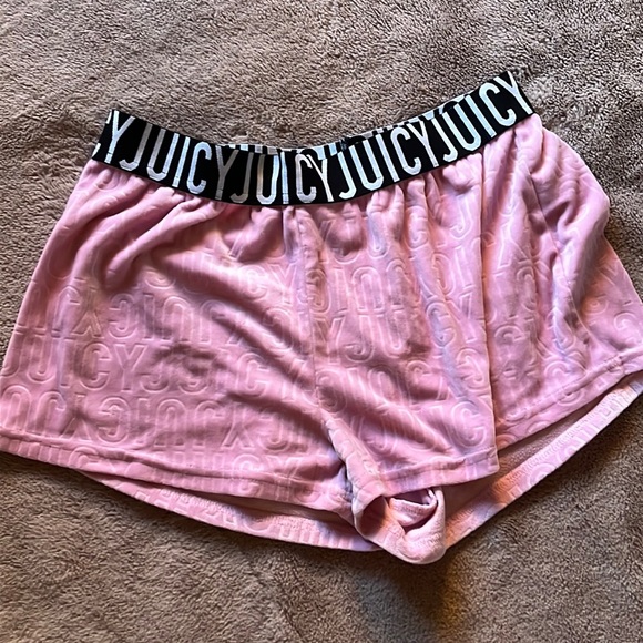 new juicy couture shorts🩷🌺make offers! - Picture 2 of 7